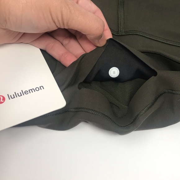 NWT Lululemon In Movement Tight 25” Leggings - Picture 8 of 9